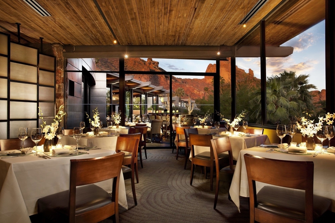 Imagen del bar/restaurante del Hotel Sanctuary Camelback Mountain, A Gurney's Resort and Spa. Foto 5