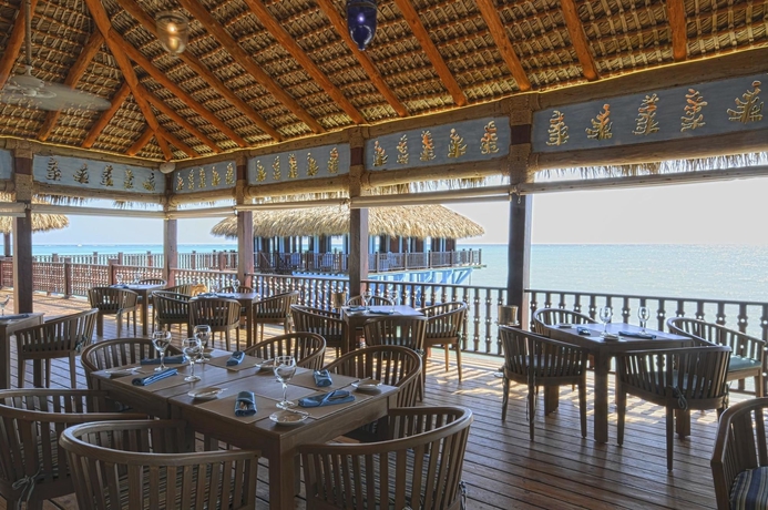 Imagen del bar/restaurante del Hotel Sanctuary Cap Cana, A Luxury Collection Adult All-inclusive Resort, Dominican Republic. Foto 3