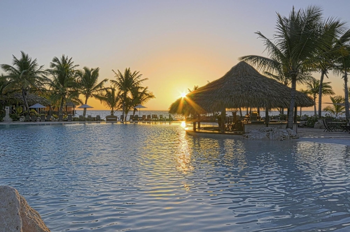 Imagen de la piscina del Hotel Sanctuary Cap Cana, A Luxury Collection Adult All-inclusive Resort, Dominican Republic. Foto 13