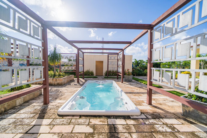 Imagen de la piscina del Hotel Sanctuary Santa Lucia. Foto 9