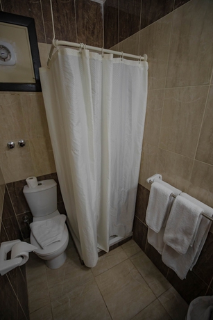 Imagen de la habitación del Hotel Sand Beach Resort. Foto 14