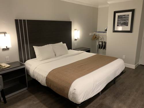 Imagen de la habitación del Hotel Sand Castle Inn, Monterey. Foto 4