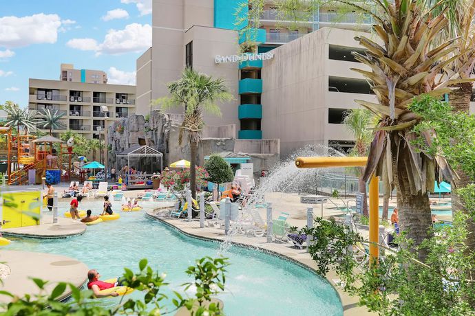 Imagen de la piscina del Hotel Sand Dunes Tower Suites and Villas. Foto 17