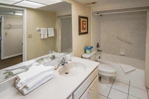 Imagen de la habitación del Hotel Sand Pebble Resort. Foto 18