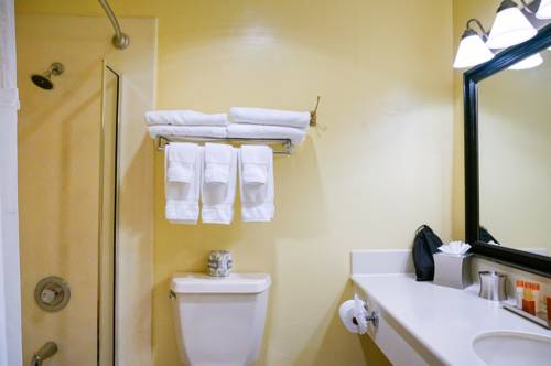 Imagen de la habitación del Hotel Sand Pebbles Inn. Foto 5