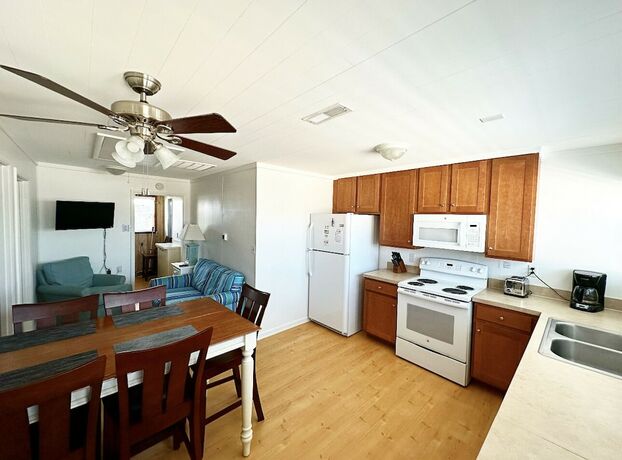 Imagen de la habitación del Hotel SandSpur Ocean Cottages. Foto 11