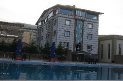 Imagen de la piscina del Hotel Sandal Otel. Foto 9