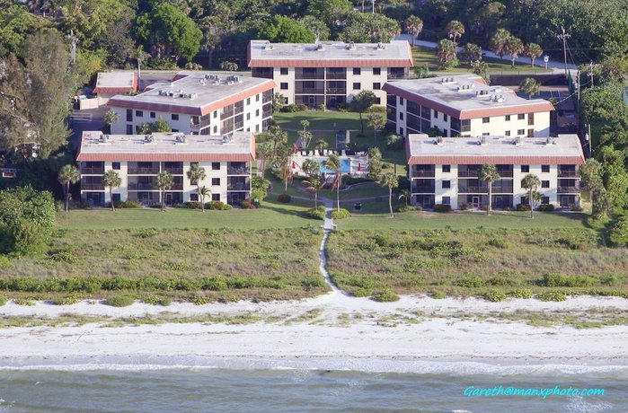 Imagen general del Hotel Sandalfoot Beachfront Condominium. Foto 3
