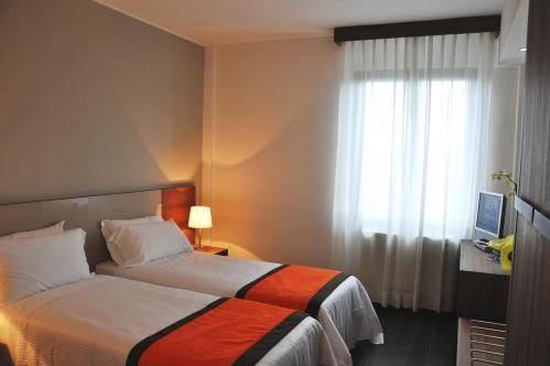 Imagen de la habitación del Hotel Sandalia. Foto 13