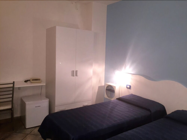 Imagen de la habitación del Hotel Sandalion. Foto 8