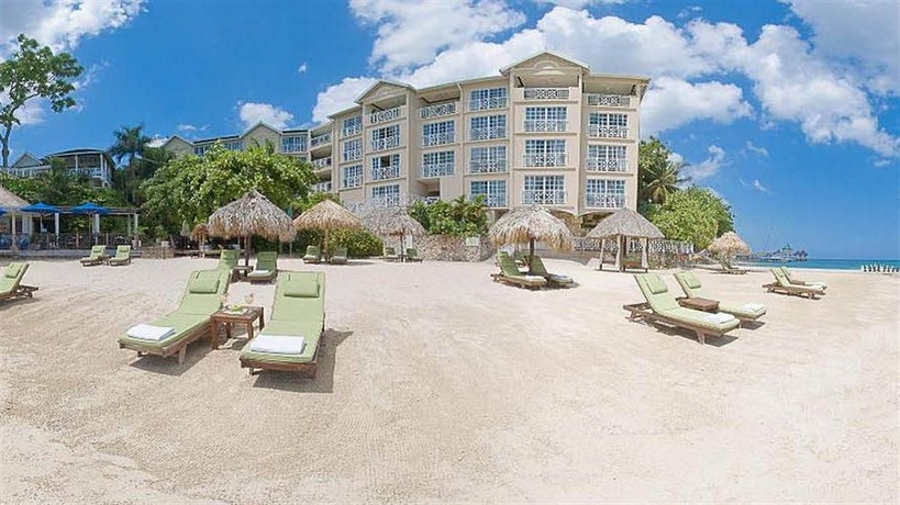 Imagen de los exteriores del Hotel Sandals Royal Plantation - All Inclusive Couples Only. Foto 8