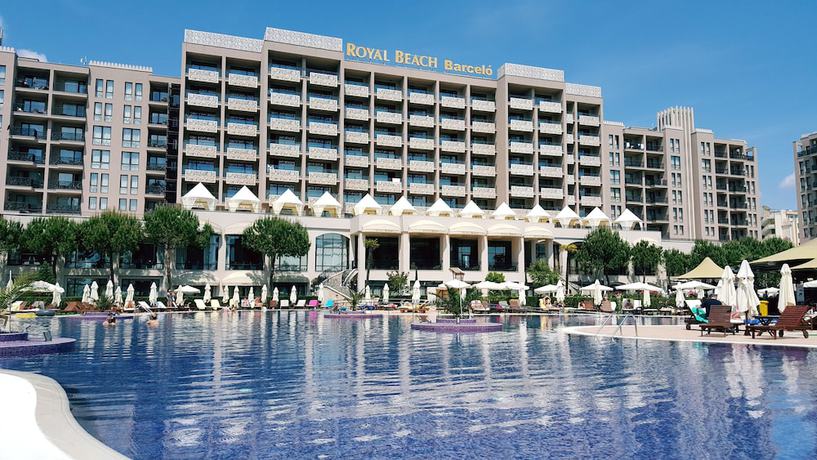 Imagen general del Hotel Sandapart Royal Beach Apartments. Foto 1