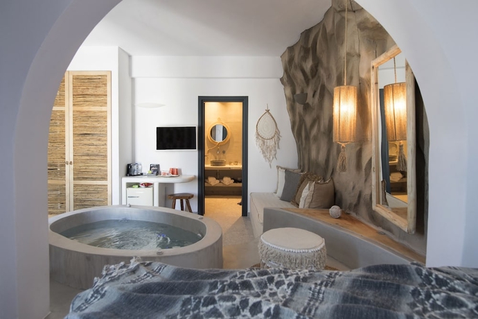Imagen de la habitación del Hotel Sandaya Luxury Suites. Foto 3