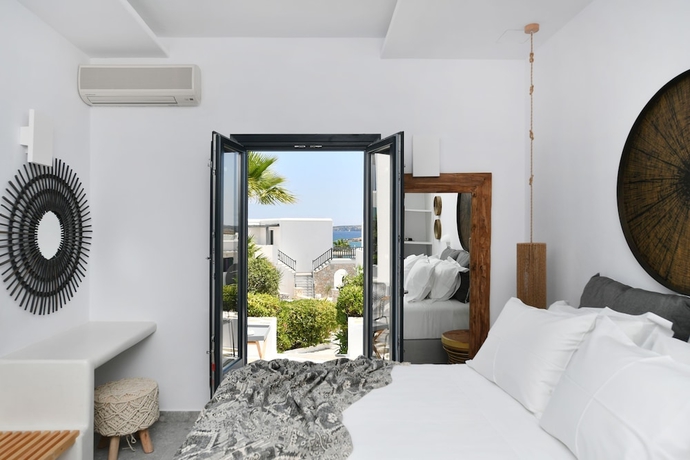 Imagen de la habitación del Hotel Sandaya Luxury Suites. Foto 8