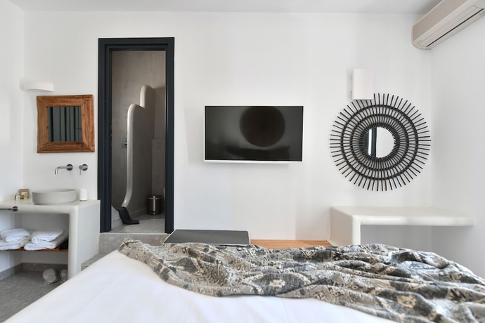 Imagen de la habitación del Hotel Sandaya Luxury Suites. Foto 12