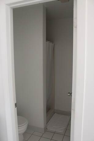 Imagen de la habitación del Hotel Sandcastle Beachfront Inn. Foto 12