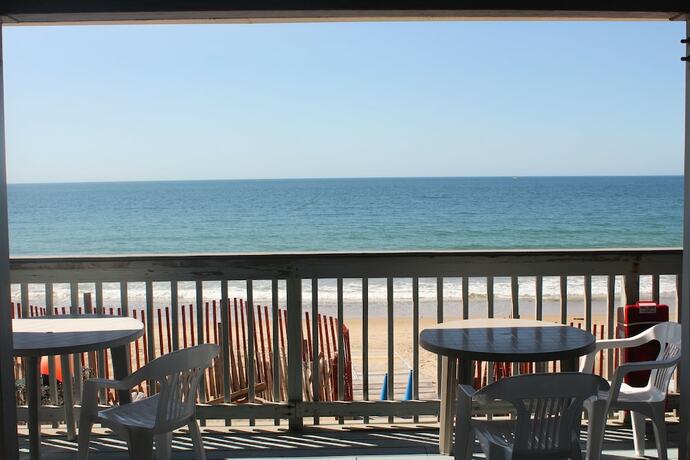 Imagen de la habitación del Hotel Sandcastle Beachfront Inn. Foto 13