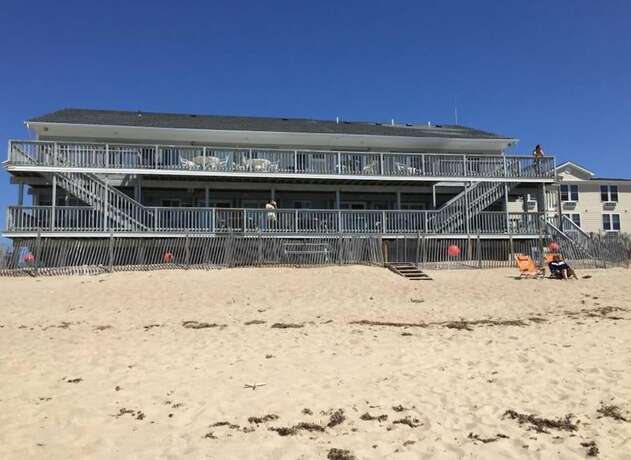 Imagen general del Hotel Sandcastle Beachfront Inn. Foto 3