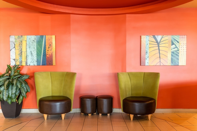 Imagen de los interiores del Hotel Sandcastle Resort On The Beach. Foto 17
