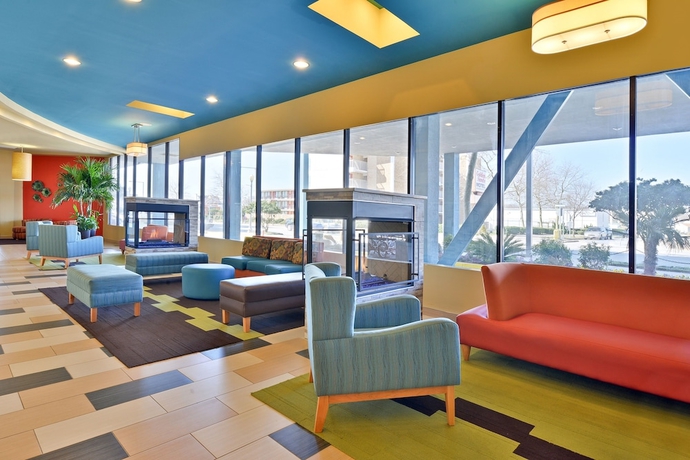 Imagen de los interiores del Hotel Sandcastle Resort On The Beach. Foto 19