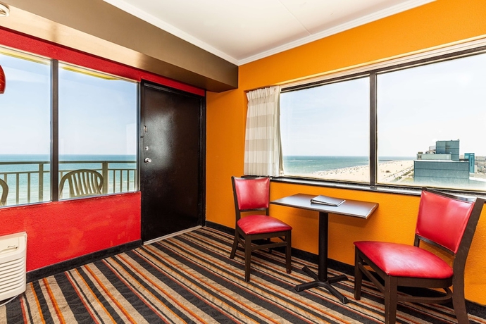 Imagen de la habitación del Hotel Sandcastle Resort On The Beach. Foto 13
