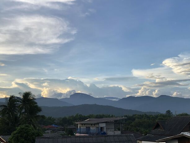 Imagen general del Hotel Sandee Place Chomthong. Foto 10