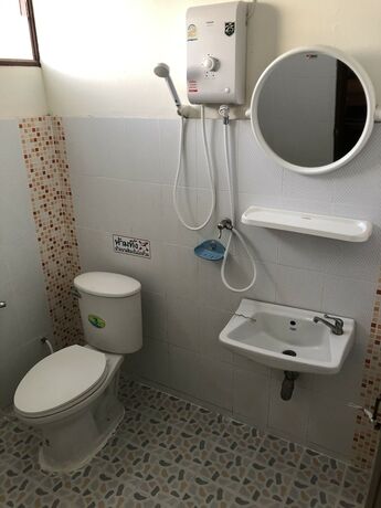 Imagen general del Hotel Sandee Place Chomthong. Foto 12