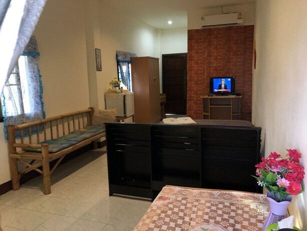 Imagen de la habitación del Hotel Sandee Place Chomthong. Foto 26