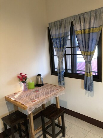 Imagen de la habitación del Hotel Sandee Place Chomthong. Foto 28