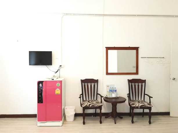 Imagen de la habitación del Hotel Sandee Room. Foto 9