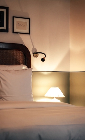 Imagen de la habitación del Hotel Sanders. Foto 14