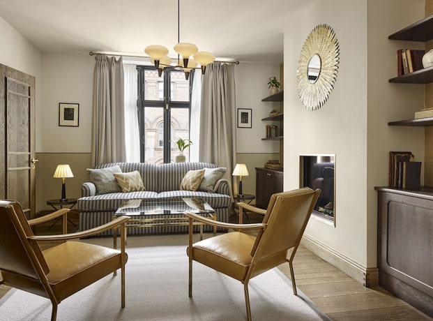 Imagen de la habitación del Hotel Sanders. Foto 15