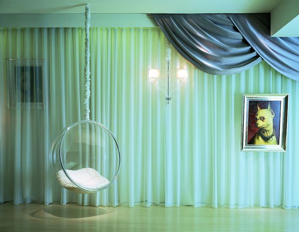 Imagen de los interiores del Hotel Sanderson. Foto 17