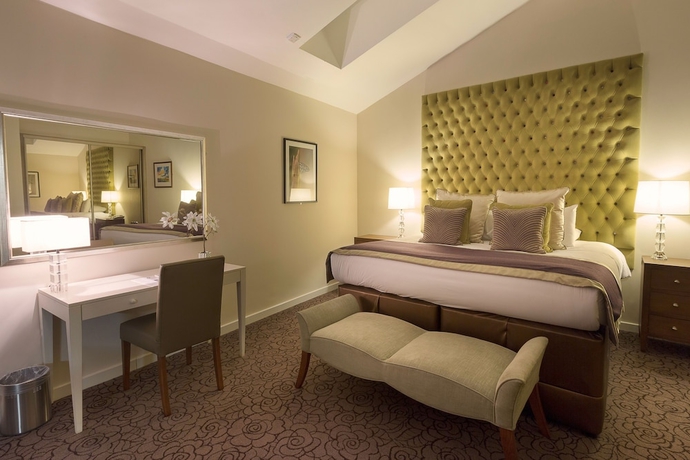 Imagen de la habitación del Hotel Sandford Springs and Golf Club. Foto 6