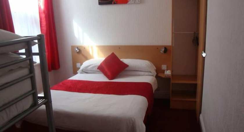 Imagen de la habitación del Hotel Sandhurst. Foto 6