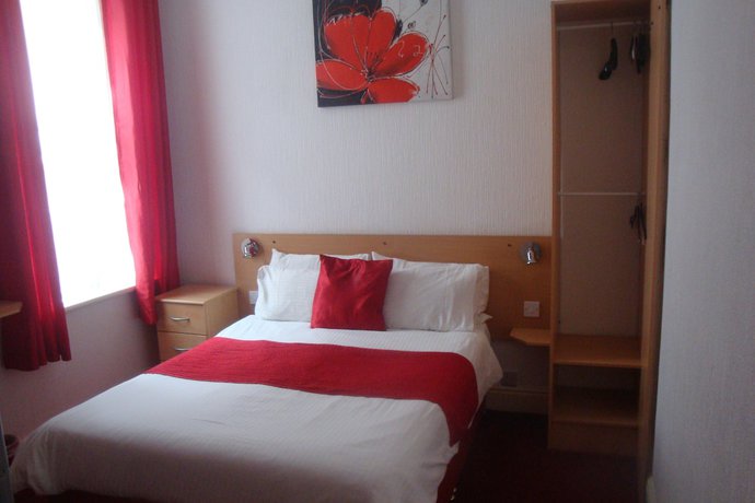Imagen general del Hotel Sandhurst. Foto 1