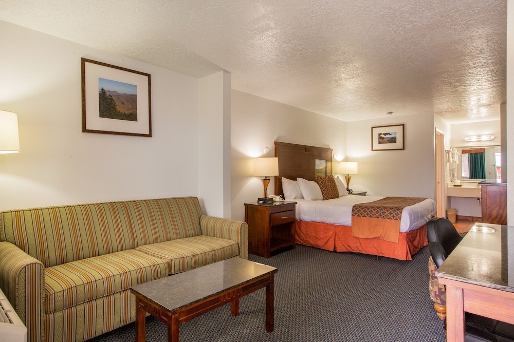 Imagen de la habitación del Hotel Sandia Peak Inn Old Town ABQ, a Howard Johnson by Wyndham. Foto 6