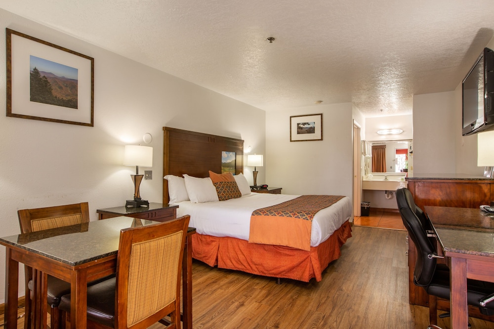 Imagen de la habitación del Hotel Sandia Peak Inn Old Town ABQ, a Howard Johnson by Wyndham. Foto 7