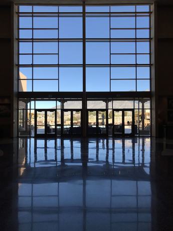 Imagen de los interiores del Hotel Sandia Resort And Casino. Foto 19