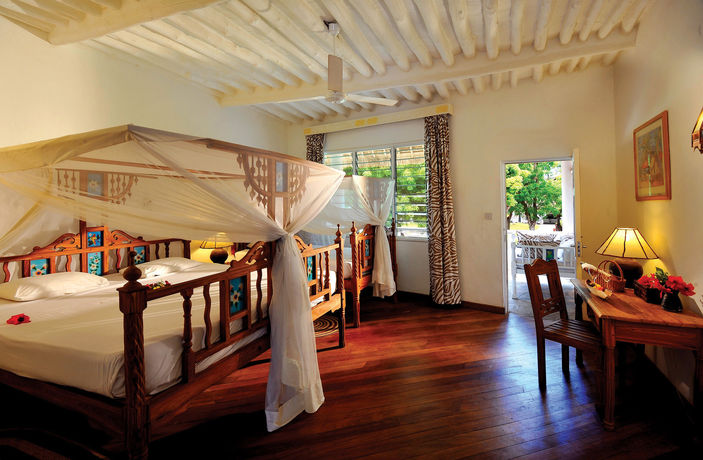 Imagen de los interiores del Hotel Sandies Tropical Village. Foto 13