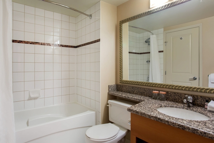 Imagen de la habitación del Hotel Sandman Calgary Airport. Foto 5