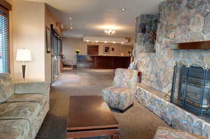 Imagen de los interiores del Hotel Sandman Cranbrook. Foto 18