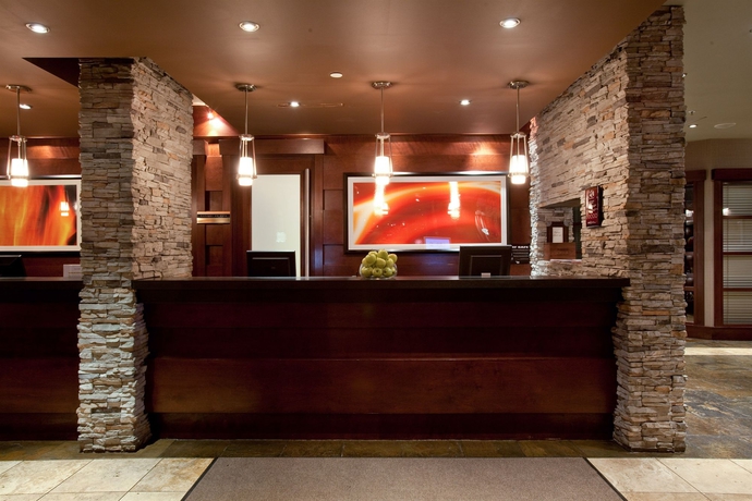 Imagen de los interiores del Hotel Sandman Edmonton West. Foto 8