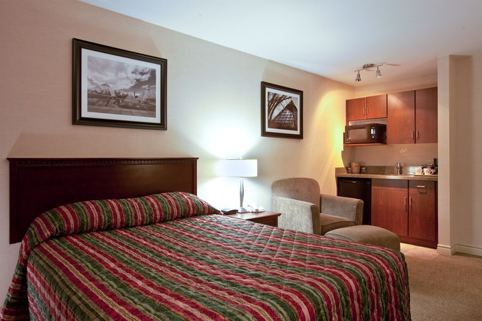 Imagen de la habitación del Hotel Sandman Edmonton West. Foto 4