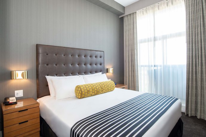 Imagen de la habitación del Hotel Sandman Hamilton. Foto 6