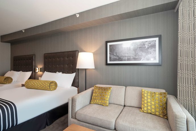 Imagen de la habitación del Hotel Sandman Hamilton. Foto 11