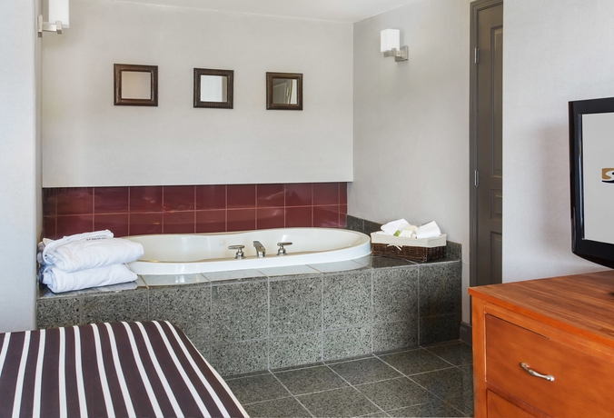 Imagen de la habitación del Hotel Sandman Hotels and Suites Calgary West. Foto 5