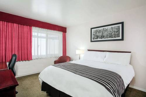 Imagen de la habitación del Hotel Sandman Inn Cache Creek. Foto 2