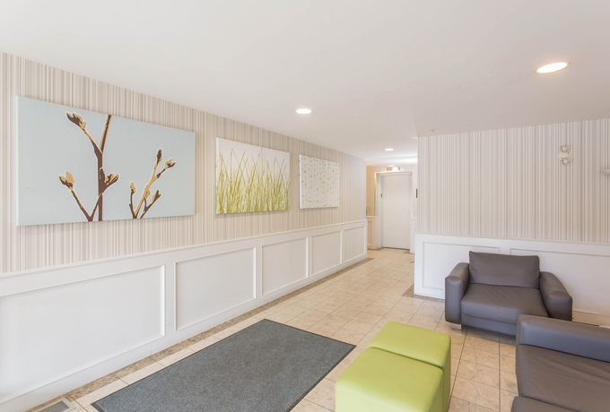Imagen de los interiores del Hotel Sandman Inn Kamloops. Foto 11