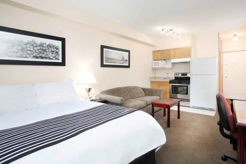 Imagen de la habitación del Hotel Sandman Inn Princeton. Foto 2